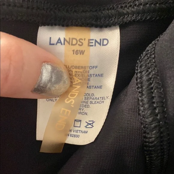 Women's Black swim Shorts - Picture 2 of 5